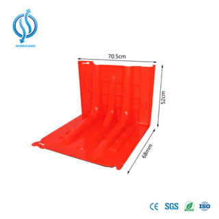 حاجز الفيضان لموقف السيارات أو مدخل المترو