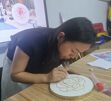 زهرة سعيدة DIY 