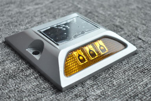 مسمار الطريق